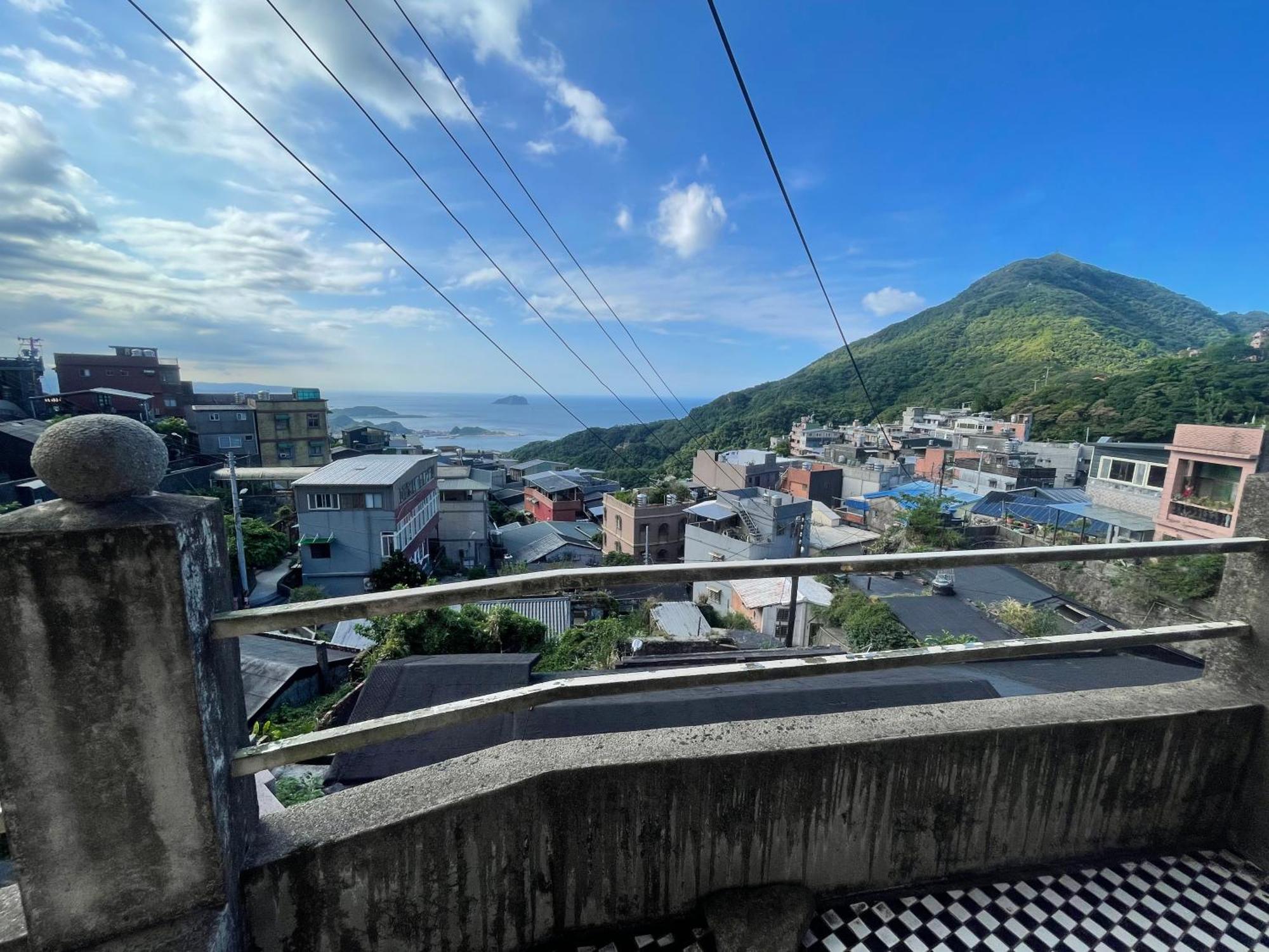 九份山海灣民宿 I 近老街 L 海景檜木房 Экстерьер фото