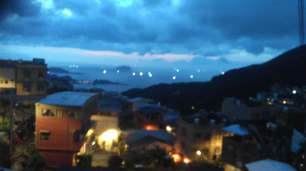 九份山海灣民宿 I 近老街 L 海景檜木房 Экстерьер фото